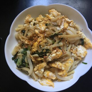 にら、にんにく、たけのこの焼きうどん